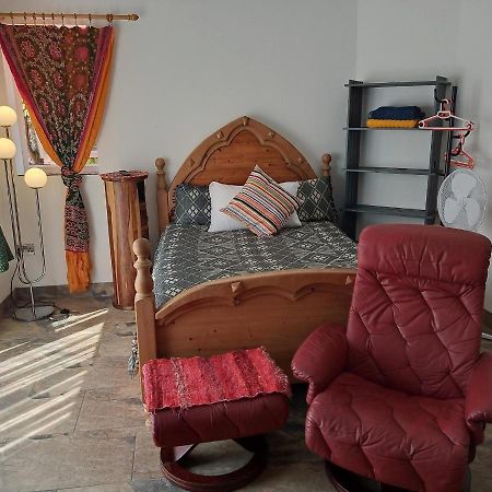 Self Contained Ground Floor Bedroom With Ensuite Wet Room Continental Breakfast Included Parking For 1 Car Outside Heanor Esterno foto